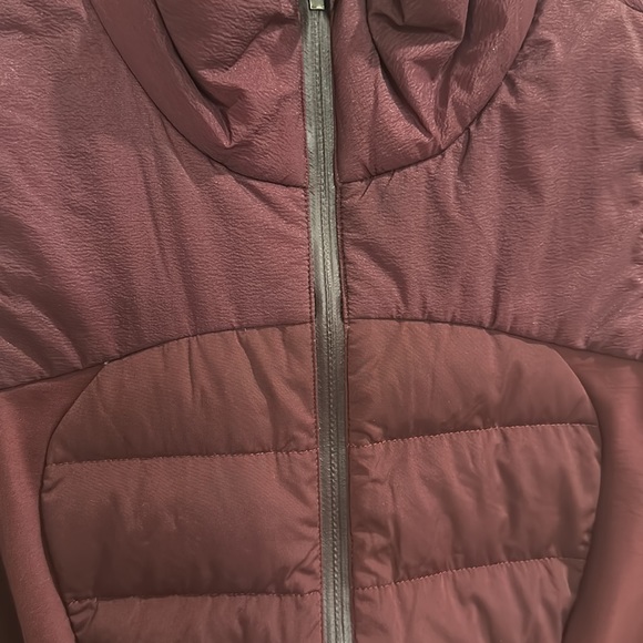 lululemon “running down for it all vest” - Picture 2 of 5